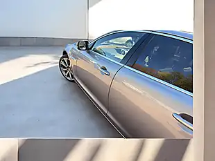 Used 2010 Jaguar Xj Portfolio Grey - Interior and Exterior details 9