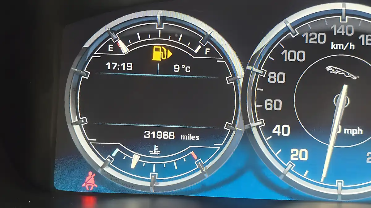 Used 2010 Jaguar Xj Premium Luxury Silver - Interior and Exterior details 6
