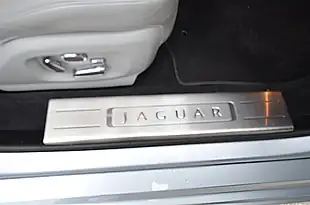 Used 2010 Jaguar Xj Premium Luxury Silver - Interior and Exterior details 17