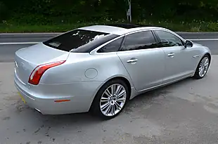 Used 2010 Jaguar Xj Premium Luxury Silver - Interior and Exterior details 3