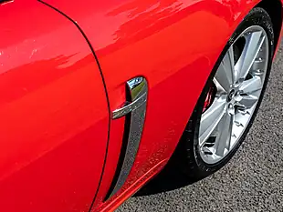 Used 2010 Jaguar Xkr Convertible Red - Interior and Exterior details 12
