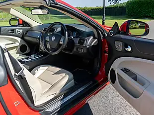 Used 2010 Jaguar Xkr Convertible Red - Interior and Exterior details 14