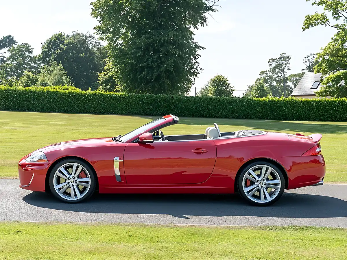 Used 2010 Jaguar Xkr Convertible Red - Interior and Exterior details 6