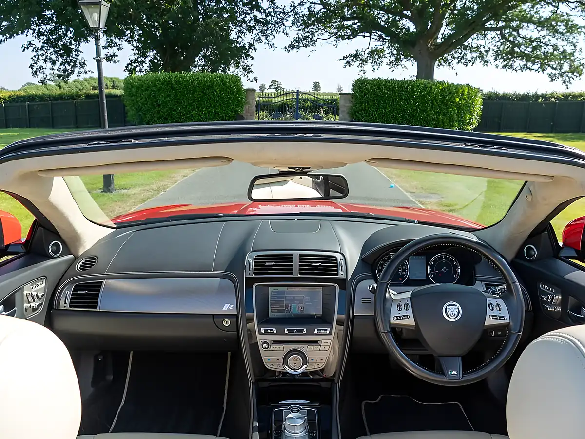 Used 2010 Jaguar Xkr Convertible Red - Interior and Exterior details 9