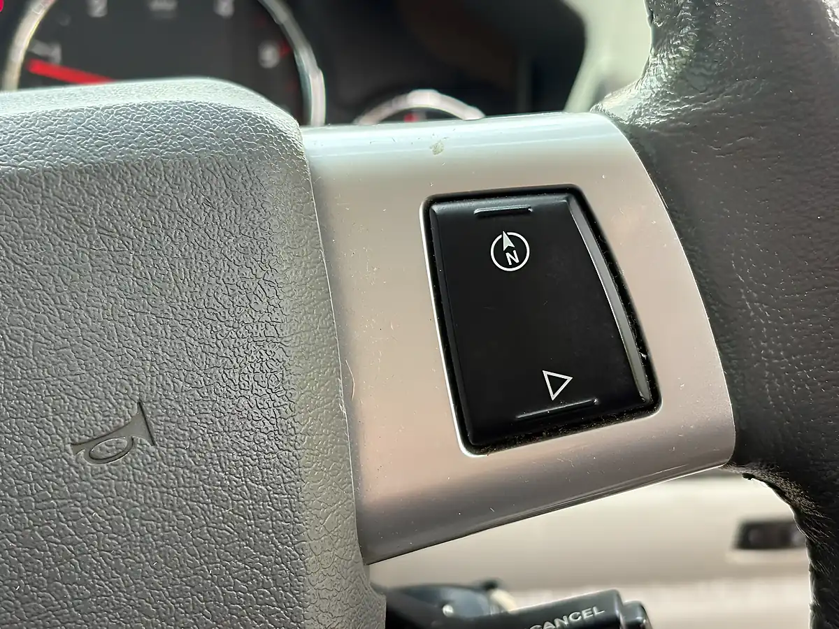 Used 2010 Jeep Cherokee Limited Silver - Interior and Exterior details 15