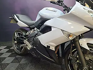 Used 2010 Kawasaki ER-6F White - Interior and Exterior details 10