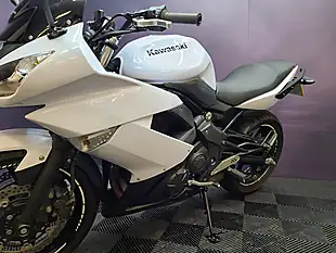 Used 2010 Kawasaki ER-6F White - Interior and Exterior details 11