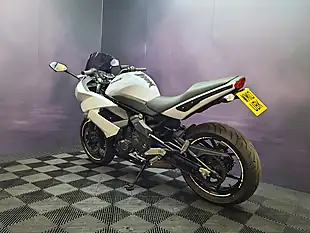 Used 2010 Kawasaki ER-6F White - Interior and Exterior details 14