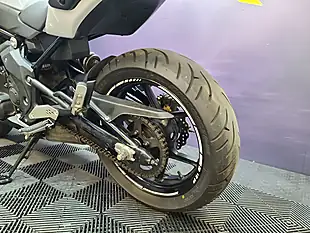 Used 2010 Kawasaki ER-6F White - Interior and Exterior details 18