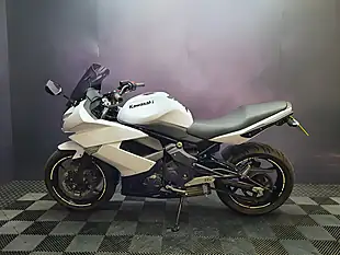 Used 2010 Kawasaki ER-6F White - Interior and Exterior details 3