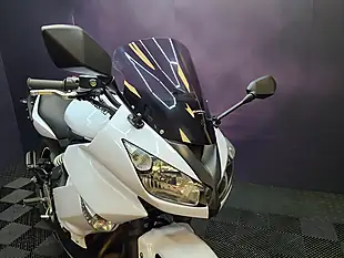 Used 2010 Kawasaki ER-6F White - Interior and Exterior details 8