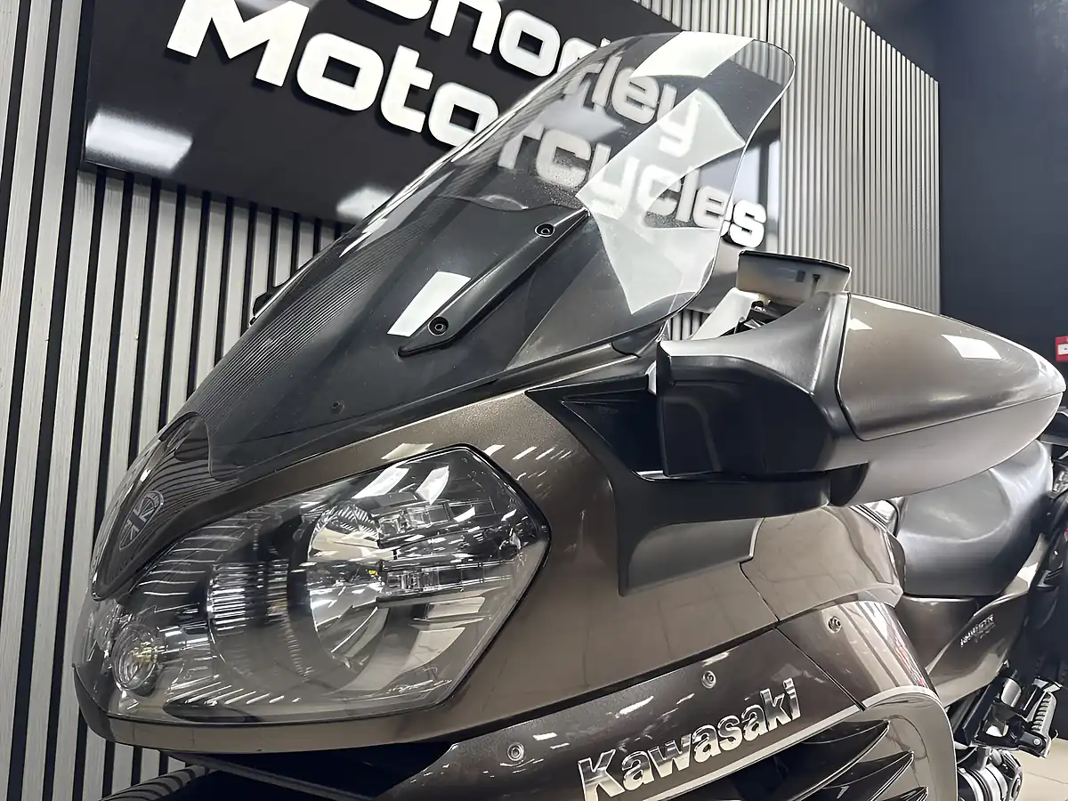 Used 2010 Kawasaki GTR1400 Grey - Interior and Exterior details 15