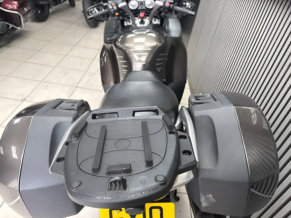 Used 2010 Kawasaki GTR1400 Grey - Interior and Exterior details 17