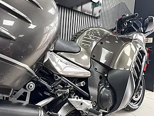 Used 2010 Kawasaki GTR1400 Grey - Interior and Exterior details 8