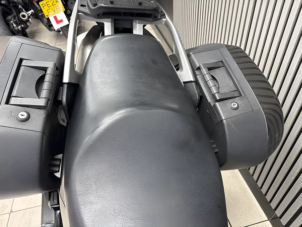 Used 2010 Kawasaki GTR1400 Grey - Interior and Exterior details 9
