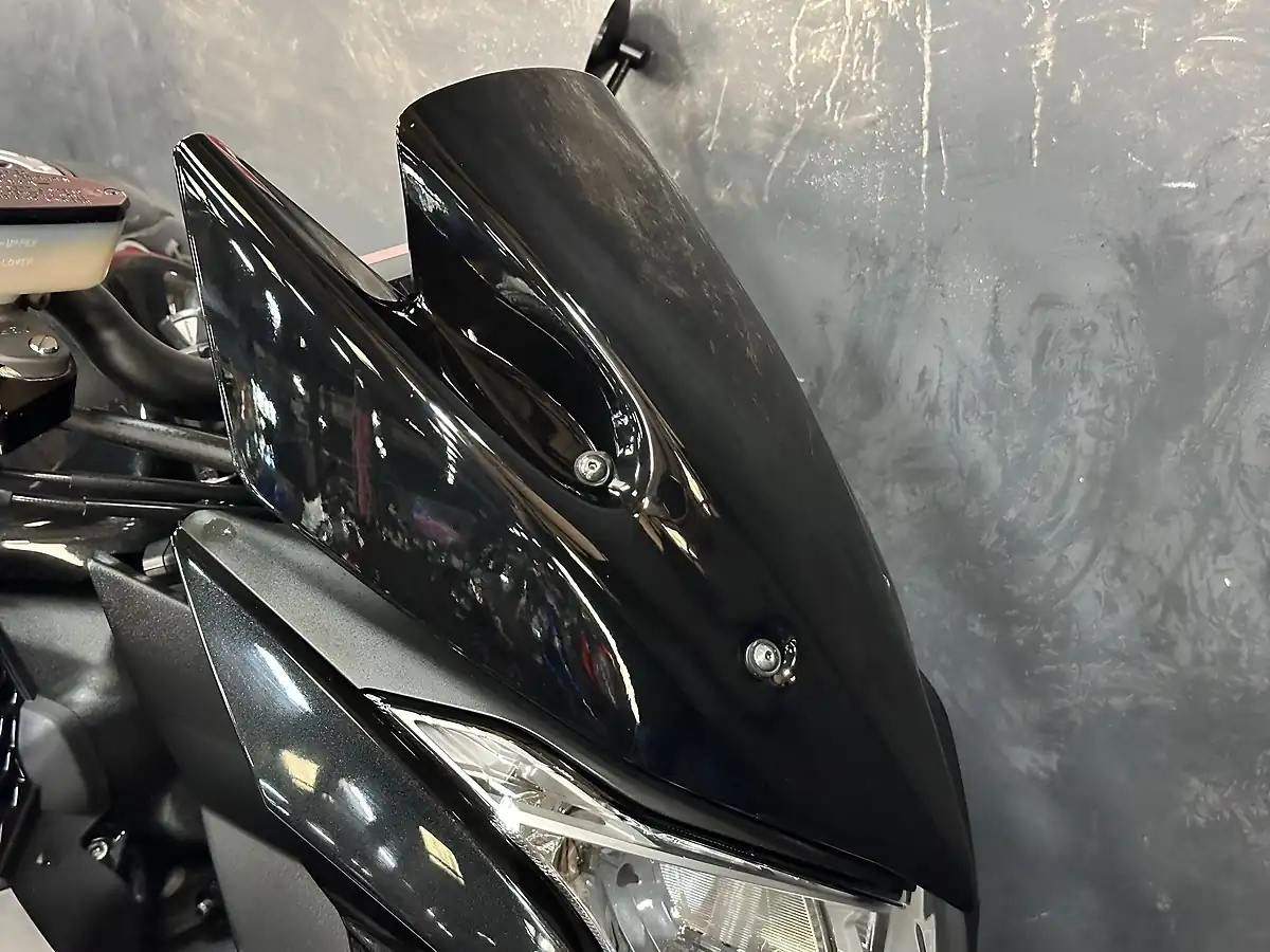 Used 2010 Kawasaki Z1000 1000 Black - Interior and Exterior details 10