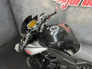 Used 2010 Kawasaki Z1000 1000 Black - Interior and Exterior details 19