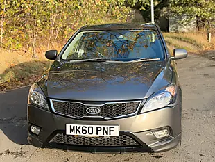 Used 2010 Kia Ceed 3 Grey - Interior and Exterior details 5