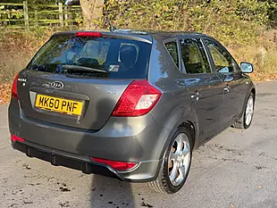 Used 2010 Kia Ceed 3 Grey - Interior and Exterior details 8