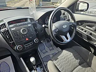 Used 2010 Kia Ceed 3 Red - Interior and Exterior details 12