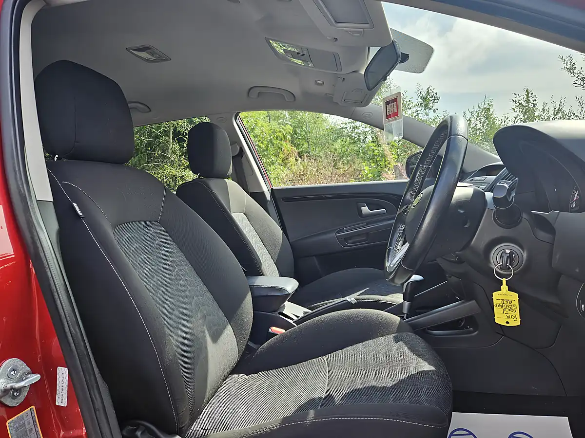 Used 2010 Kia Ceed 3 Red - Interior and Exterior details 18