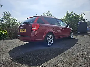 Used 2010 Kia Ceed 3 Red - Interior and Exterior details 5