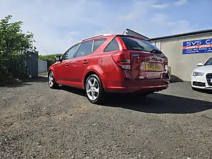 Used 2010 Kia Ceed 3 Red - Interior and Exterior details 6