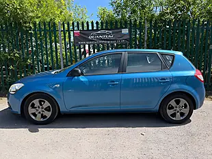 Used 2010 Kia Ceed Strike Blue - Interior and Exterior details 11