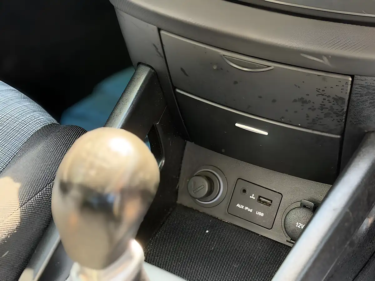 Used 2010 Kia Ceed Strike Blue - Interior and Exterior details 16