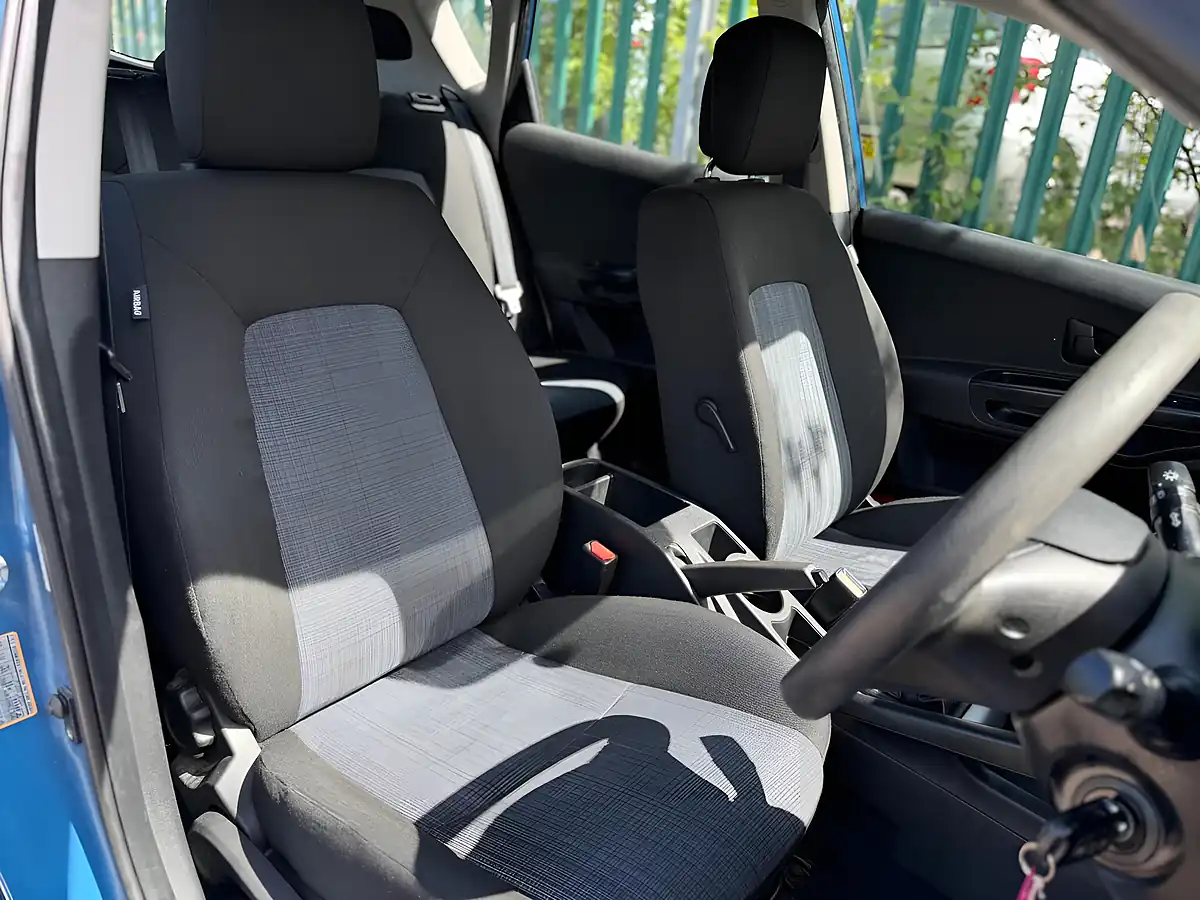 Used 2010 Kia Ceed Strike Blue - Interior and Exterior details 19
