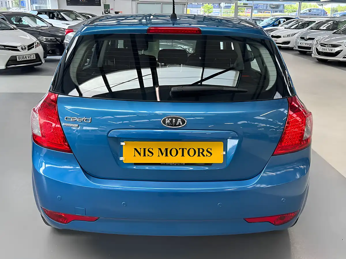 Used 2010 Kia Ceed Strike Blue - Interior and Exterior details 10