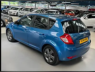 Used 2010 Kia Ceed Strike Blue - Interior and Exterior details 20