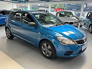 Used 2010 Kia Ceed Strike Blue - Interior and Exterior details 3