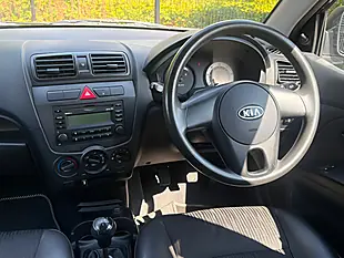 Used 2010 Kia Picanto 1 Black - Interior and Exterior details 12