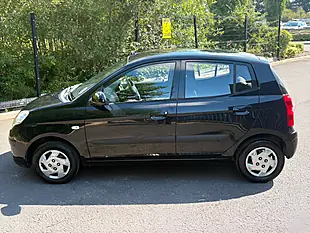 Used 2010 Kia Picanto 1 Black - Interior and Exterior details 9