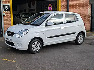 Used 2010 Kia Picanto 1 White - Interior and Exterior details 2