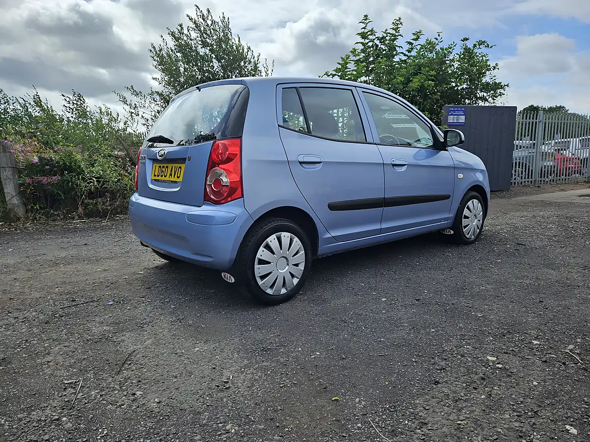 Used 2010 Kia Picanto Graphite Blue - Interior and Exterior details 10