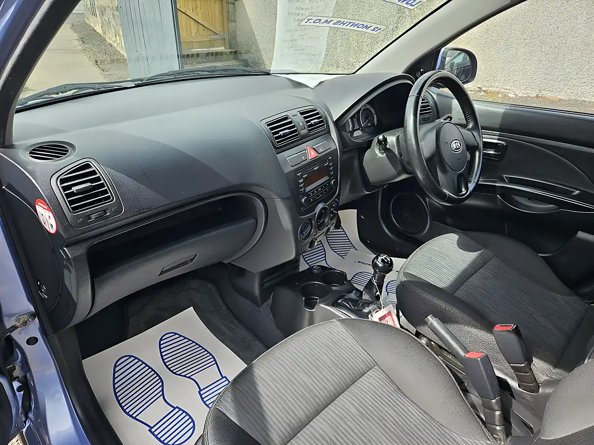 Used 2010 Kia Picanto Graphite Blue - Interior and Exterior details 12