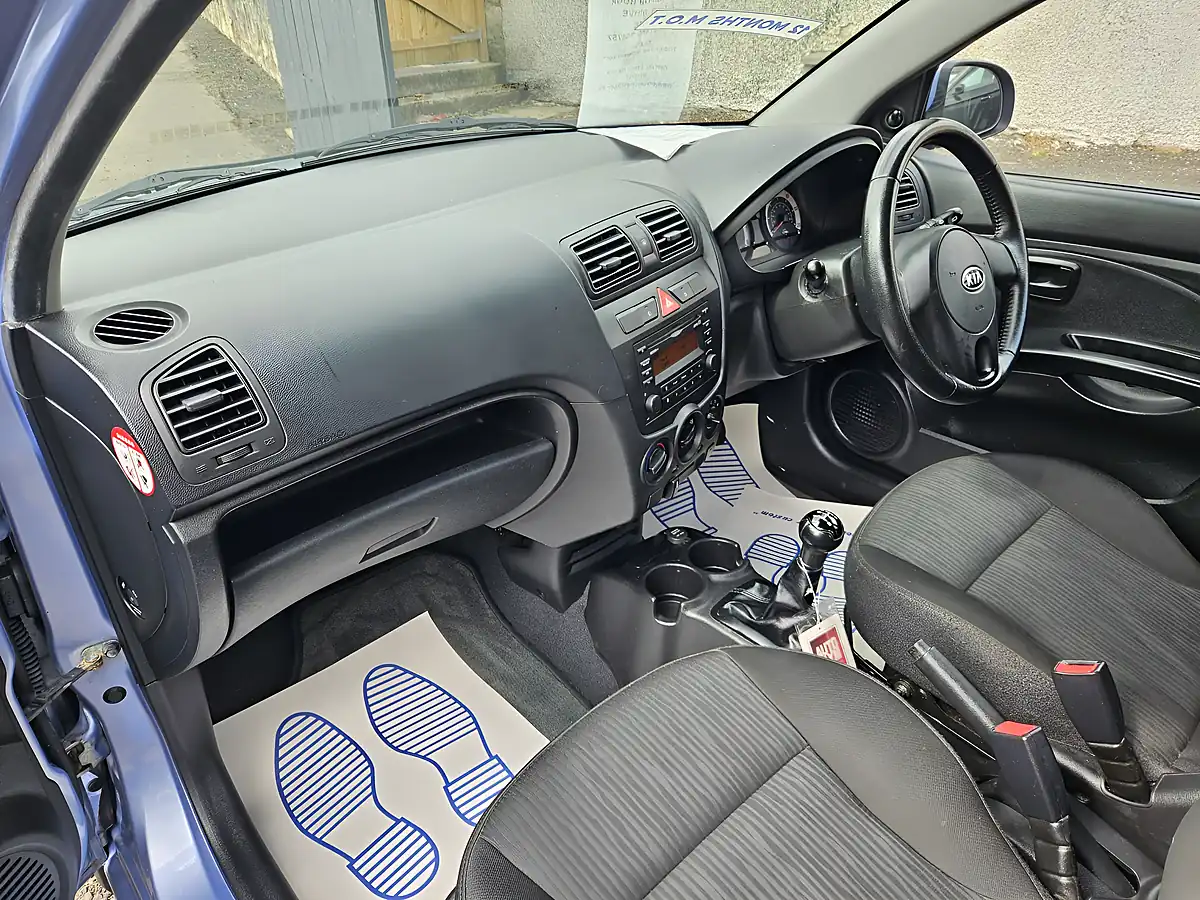 Used 2010 Kia Picanto Graphite Blue - Interior and Exterior details 13