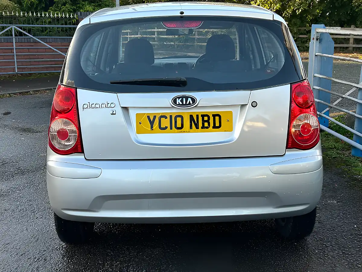 Used 2010 Kia Picanto Graphite Silver - Interior and Exterior details 10