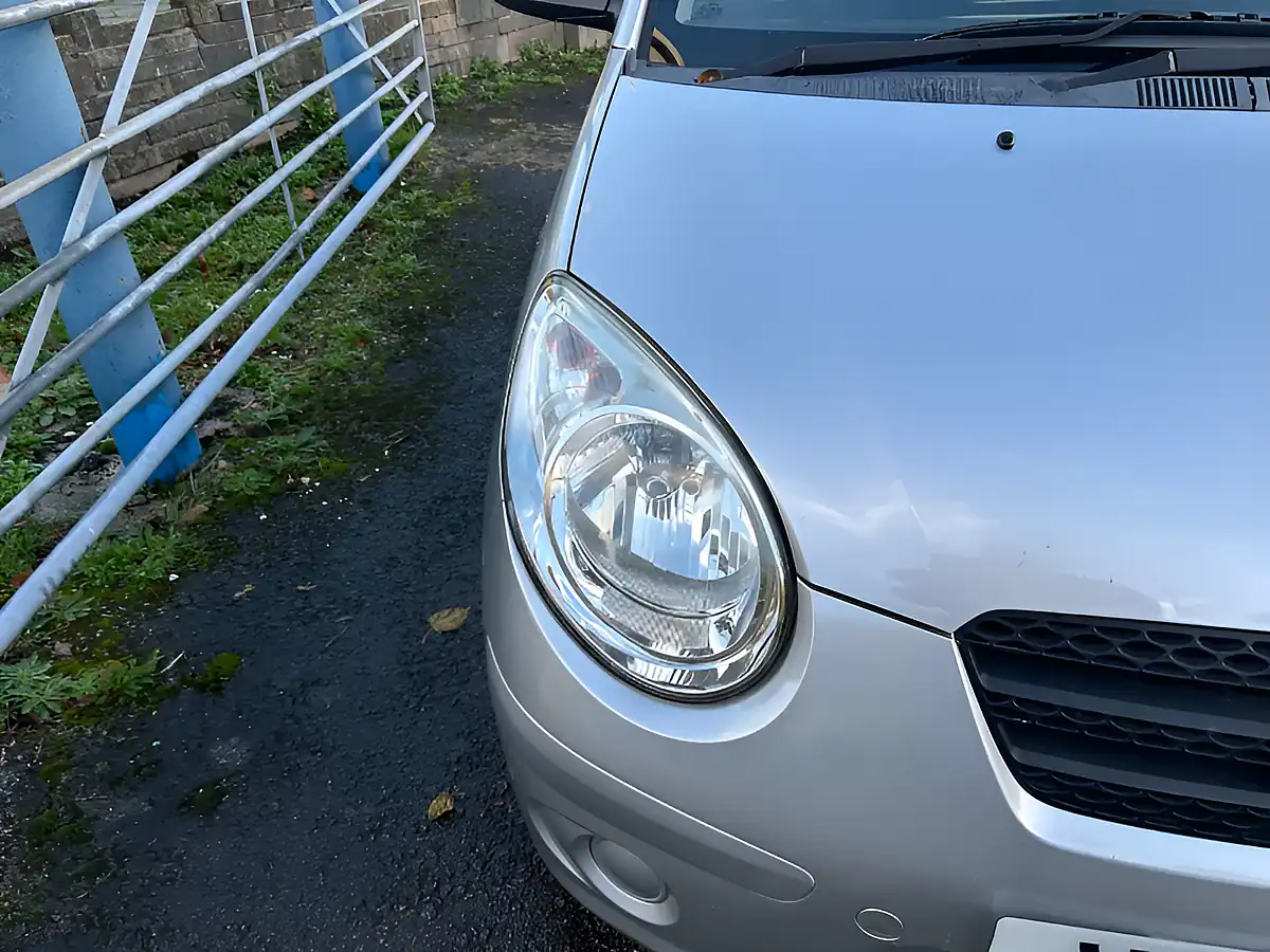 Used 2010 Kia Picanto Graphite Silver - Interior and Exterior details 11