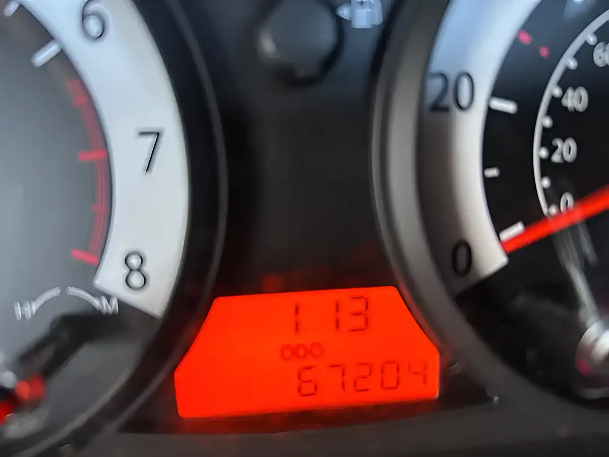 Used 2010 Kia Picanto Graphite Silver - Interior and Exterior details 17