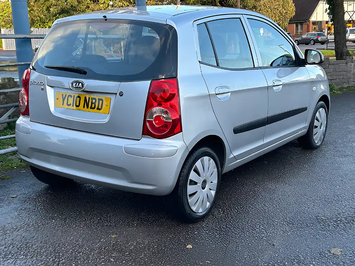 Used 2010 Kia Picanto Graphite Silver - Interior and Exterior details 5