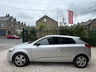 Used 2010 Kia Proceed 1 Silver - Interior and Exterior details 4
