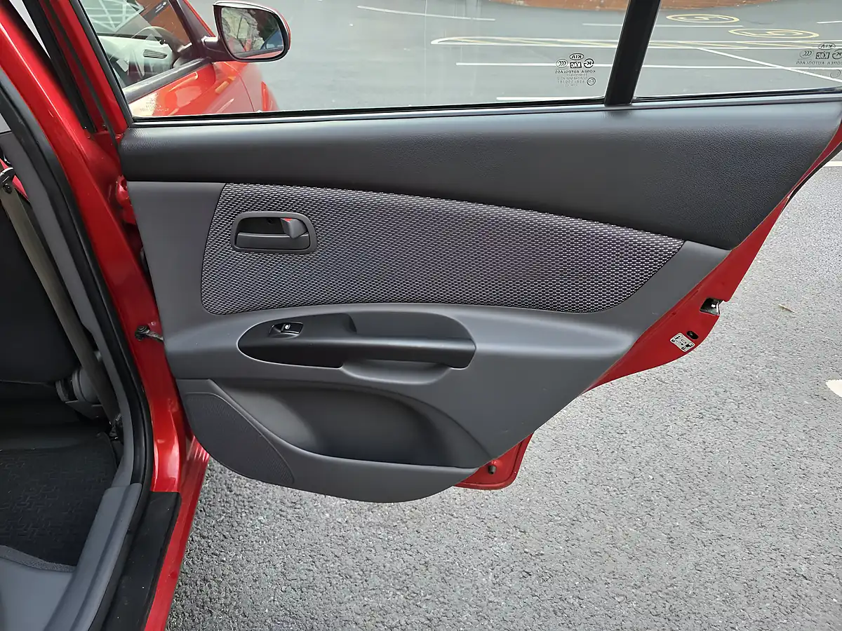 Used 2010 Kia Rio 2 Red - Interior and Exterior details 15