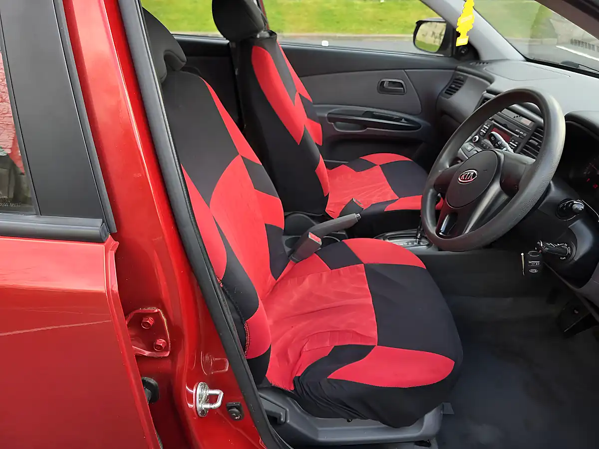 Used 2010 Kia Rio 2 Red - Interior and Exterior details 9