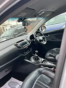 Used 2010 Kia Sportage Silver - Interior and Exterior details 9