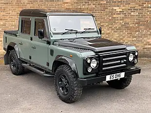 Used 2010 Land Rover Defender 110 Mwb Green - Interior and Exterior details 10