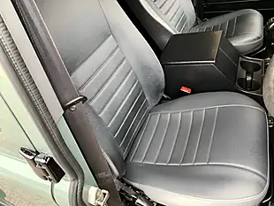 Used 2010 Land Rover Defender 110 Mwb Green - Interior and Exterior details 20