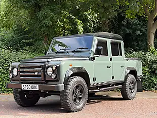 Used 2010 Land Rover Defender 110 Mwb Green - Interior and Exterior details 5